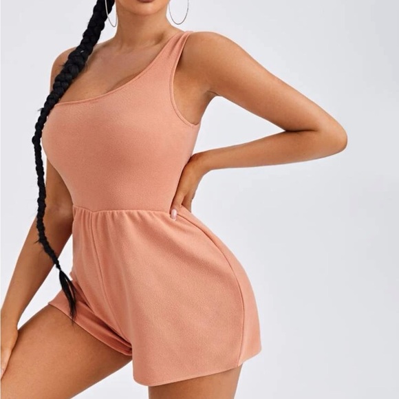 SHEIN Peach One Shoulder Romper - Picture 4 of 5
